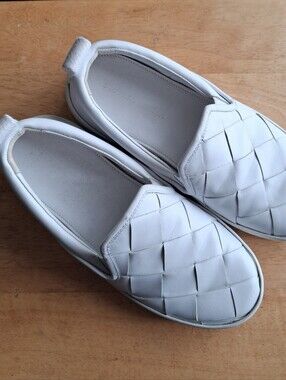 BOTTEGA VENETA White Intrecciato Large Weave Leather Slip On Sneakers 36